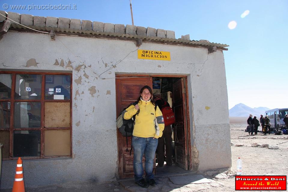 BOLIVIA 2 - Arrivo alla dogana boliviana - 2.jpg